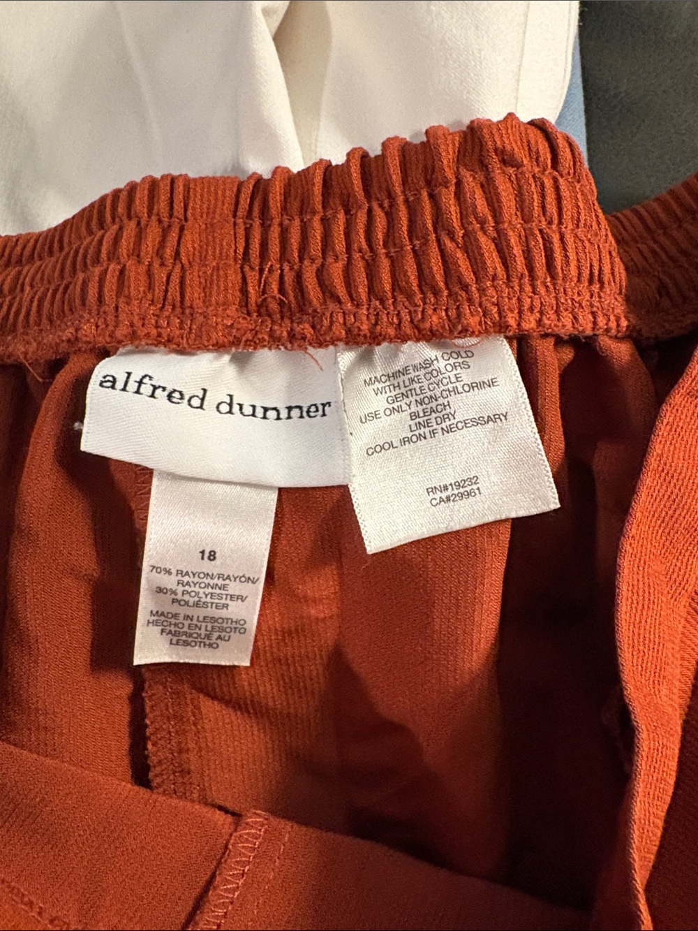 Alfred Dunner woMen's Rust Elastic-Waist Pants